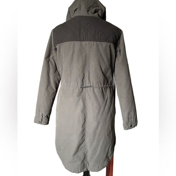 LIV Outdoor Gray “Avery” Lined Mid Length Parka w/Fleece in Hood (Size: Medium) - Picture 5 of 16